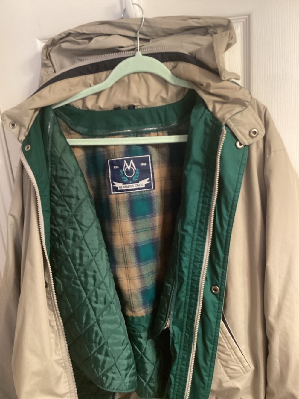 Members Only Mens  Windbreaker Jacket Size Medium.   Good Condition See Photos - Picture 5 of 12